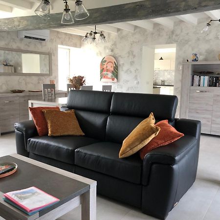 Les Mimosas Villa Gracay Екстериор снимка