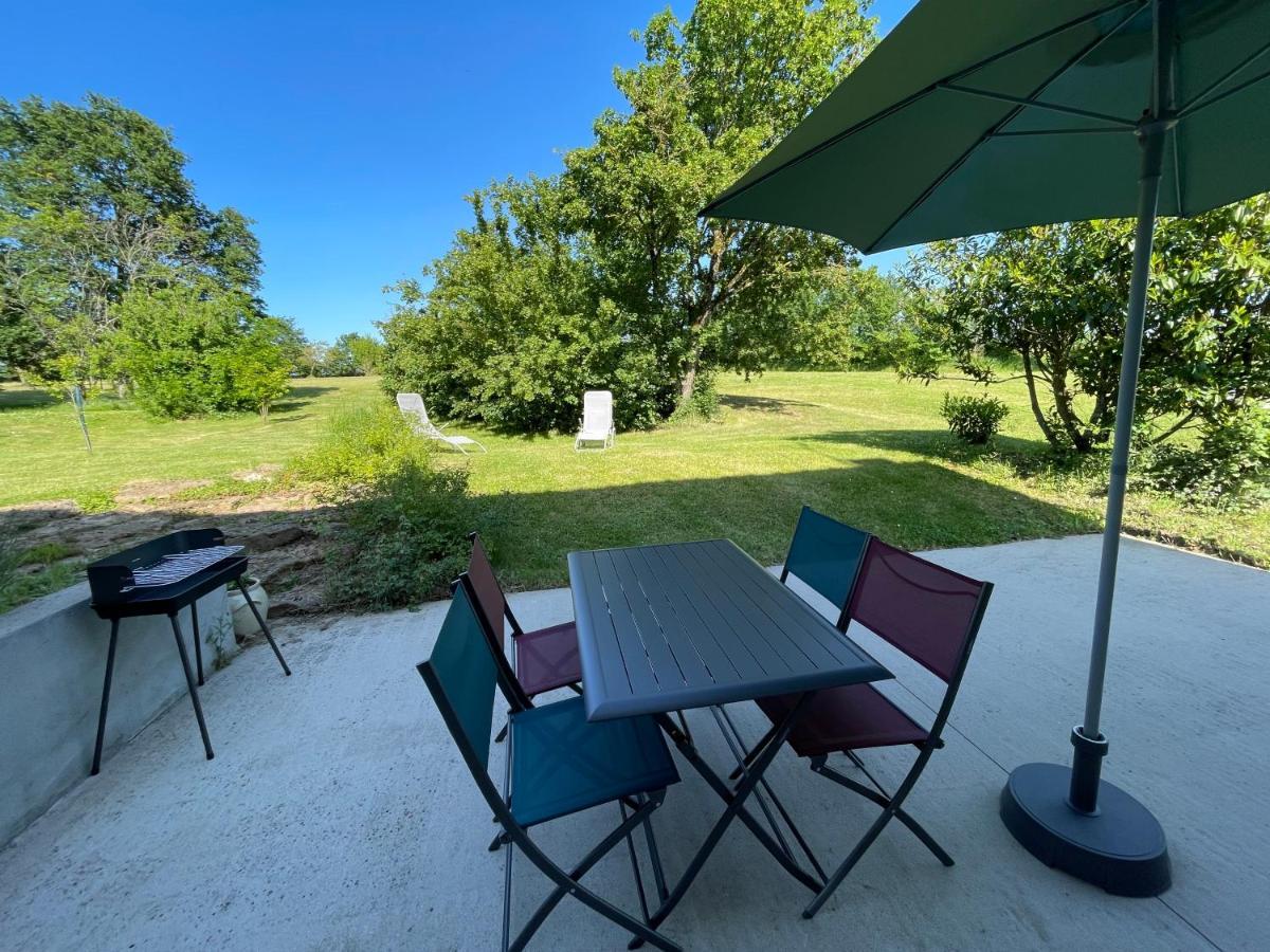 Les Mimosas Villa Gracay Екстериор снимка